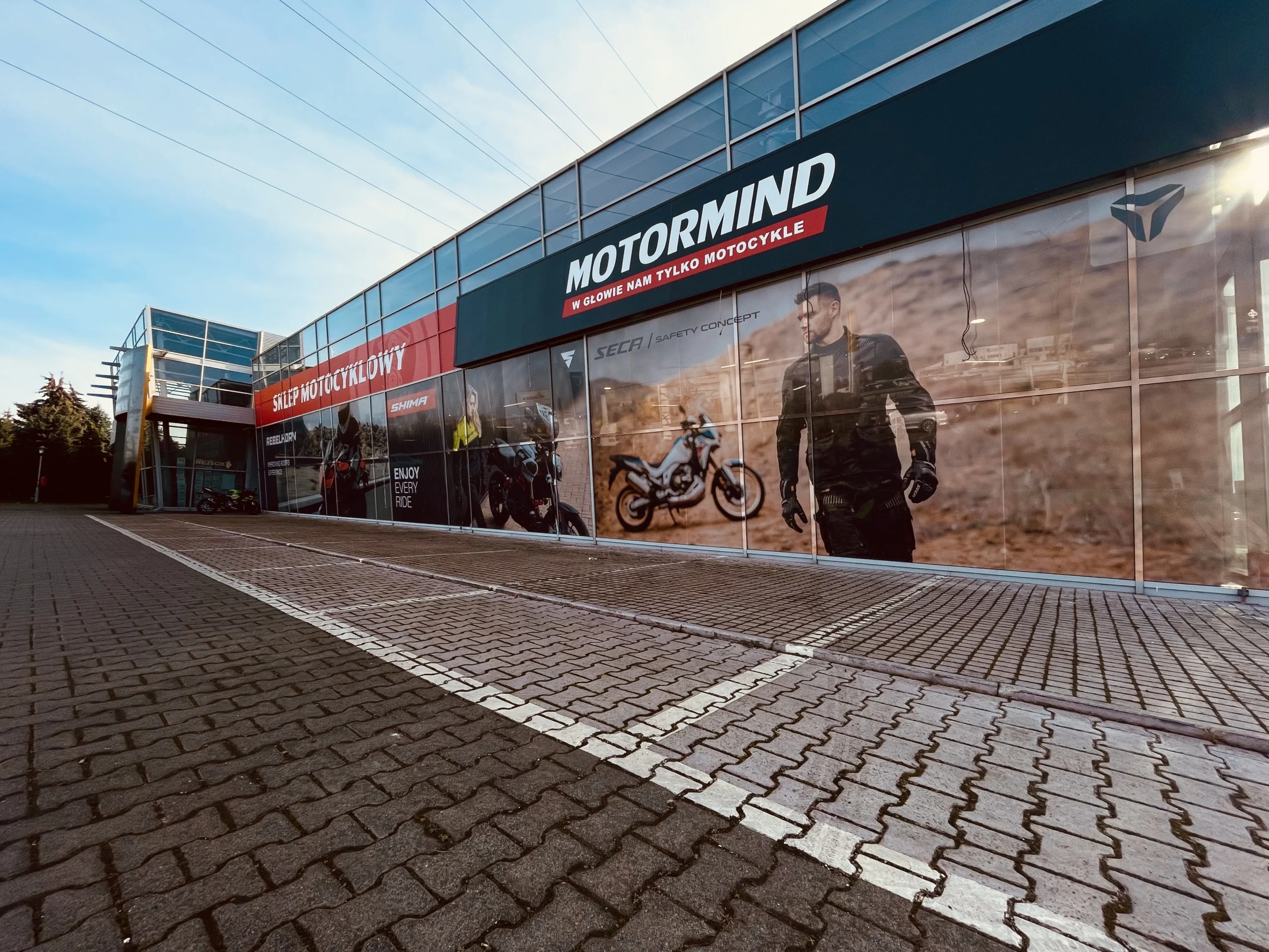 Cordura, SuperFabric czy Kevlar – czyli jak czytać metki motocyklowe i je rozumieć? – MotorMind