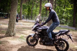 III-Zlot-Powsigirek-Niesulice-spotkanie-klimat-impreza-zabawa-motocykle-motocyklowy-royal-enfield-honda9285