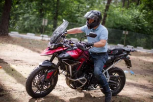 III-Zlot-Powsigirek-Niesulice-spotkanie-klimat-impreza-zabawa-motocykle-motocyklowy-royal-enfield-honda9294