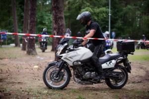 III-Zlot-Powsigirek-Niesulice-spotkanie-klimat-impreza-zabawa-motocykle-motocyklowy-royal-enfield-honda9324